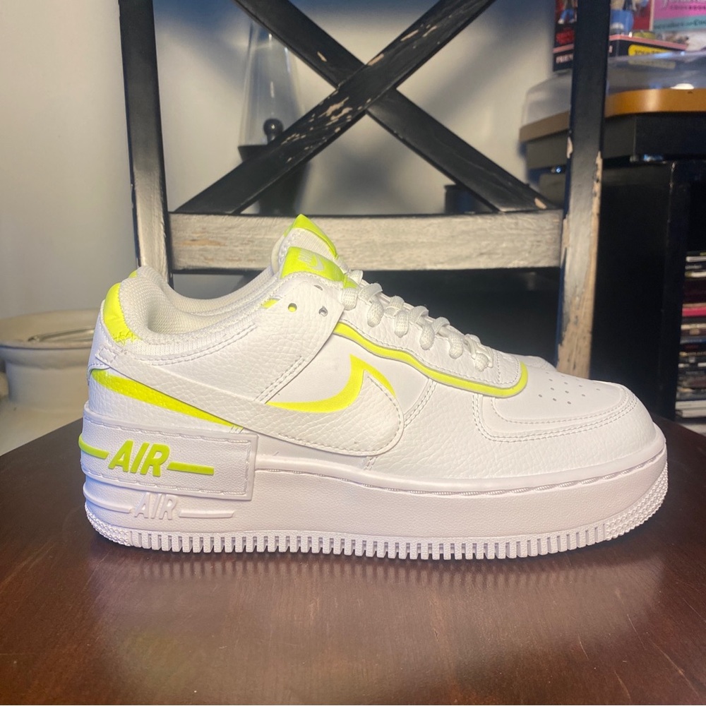 af1 shadow volt